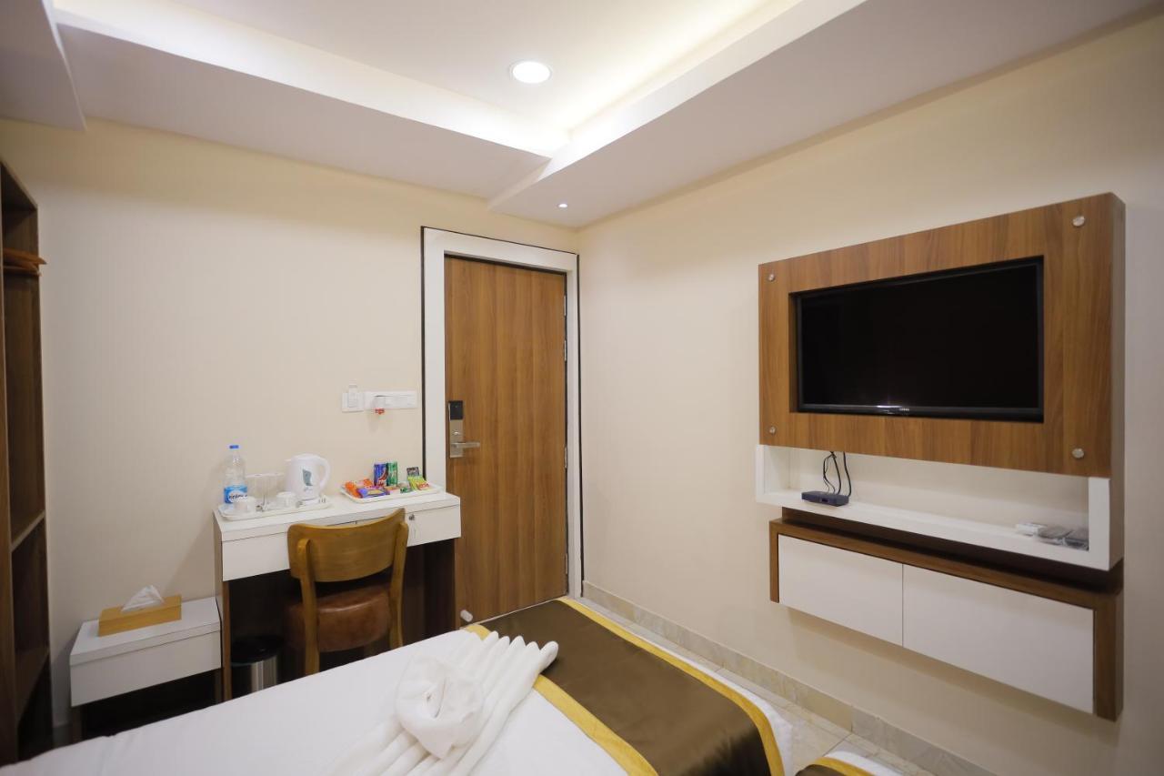The Avenue Hotel Ballygunge Calcutta Eksteriør billede
