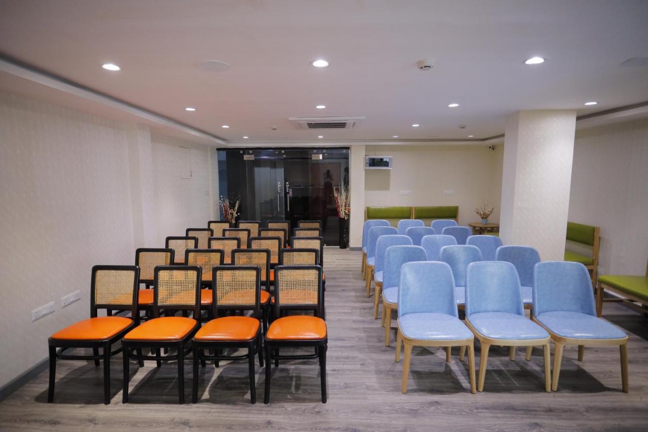 The Avenue Hotel Ballygunge Calcutta Eksteriør billede